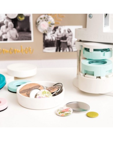 Button Press Bundle We R Memory Keepers incluye 3 tamaños de Pins