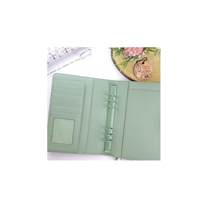 Pre Venta Cubierta para agenda Verde. Diseño de Alúa Cid