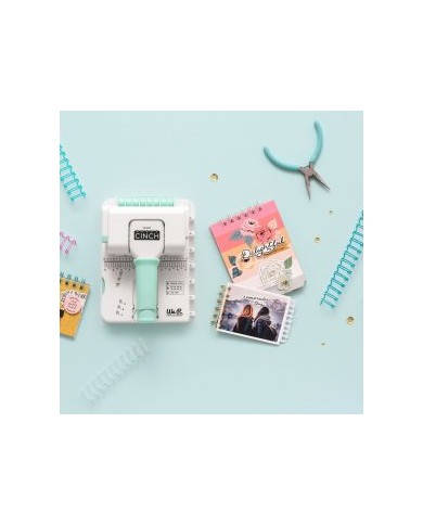 MINI CINCH MINT. Perforadora y encuadernadora. We R Mini Cinch Book Binding Tool