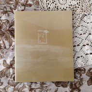 Libreta grande cosida mostaza – POSDATA