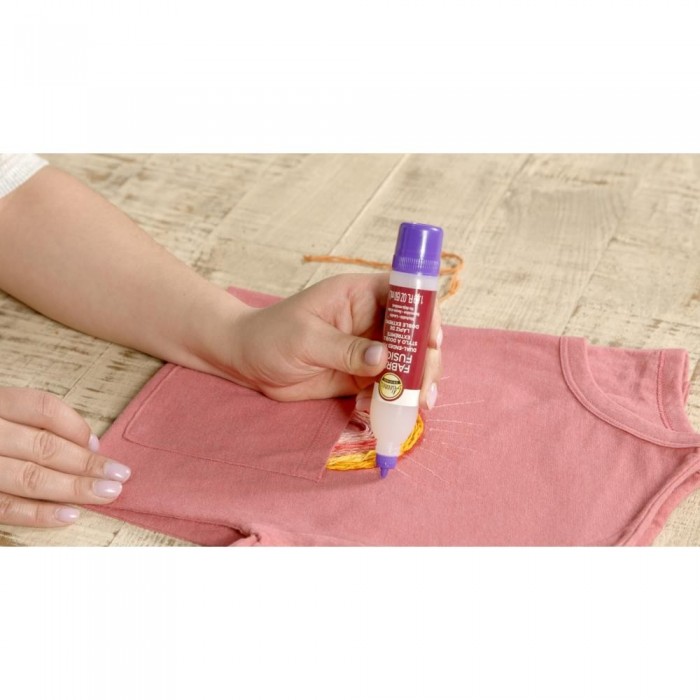 Aleene's Fabric Fusion Permanent Adhesive Dual Ended Pen